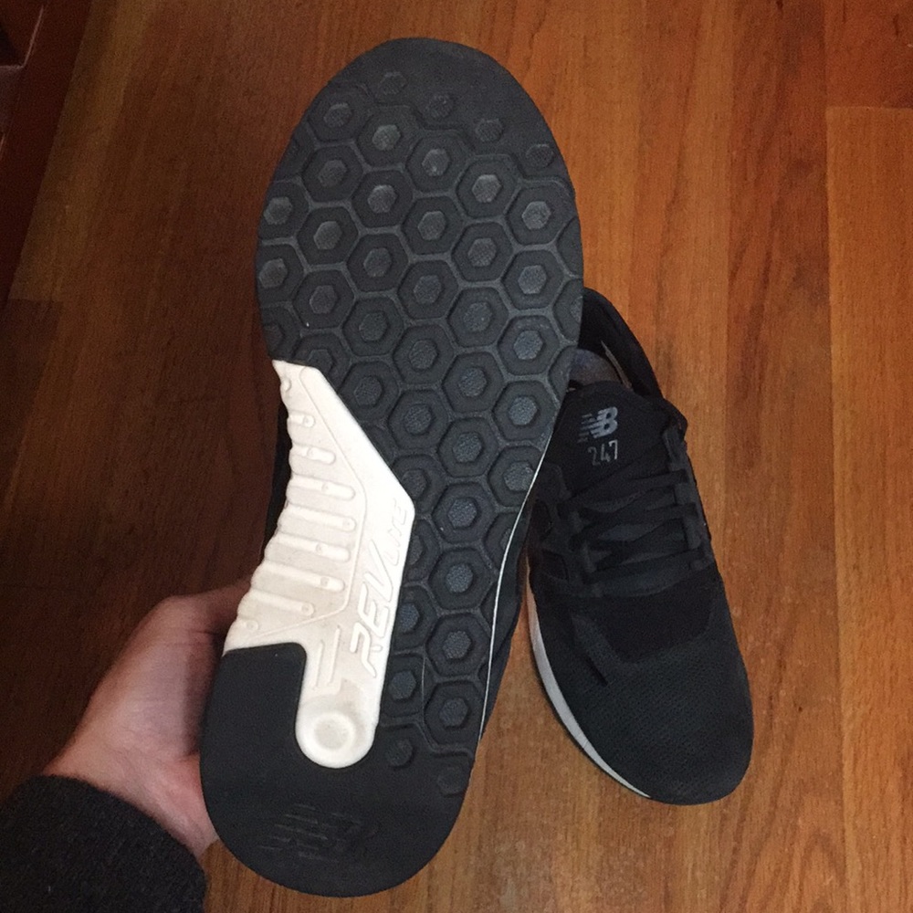 New Balance 247 - Picture 6 of 7